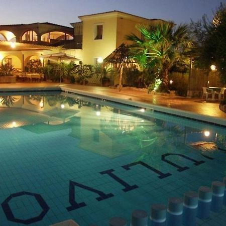 Hotel L'Ulivo ジラソーレ エクステリア 写真