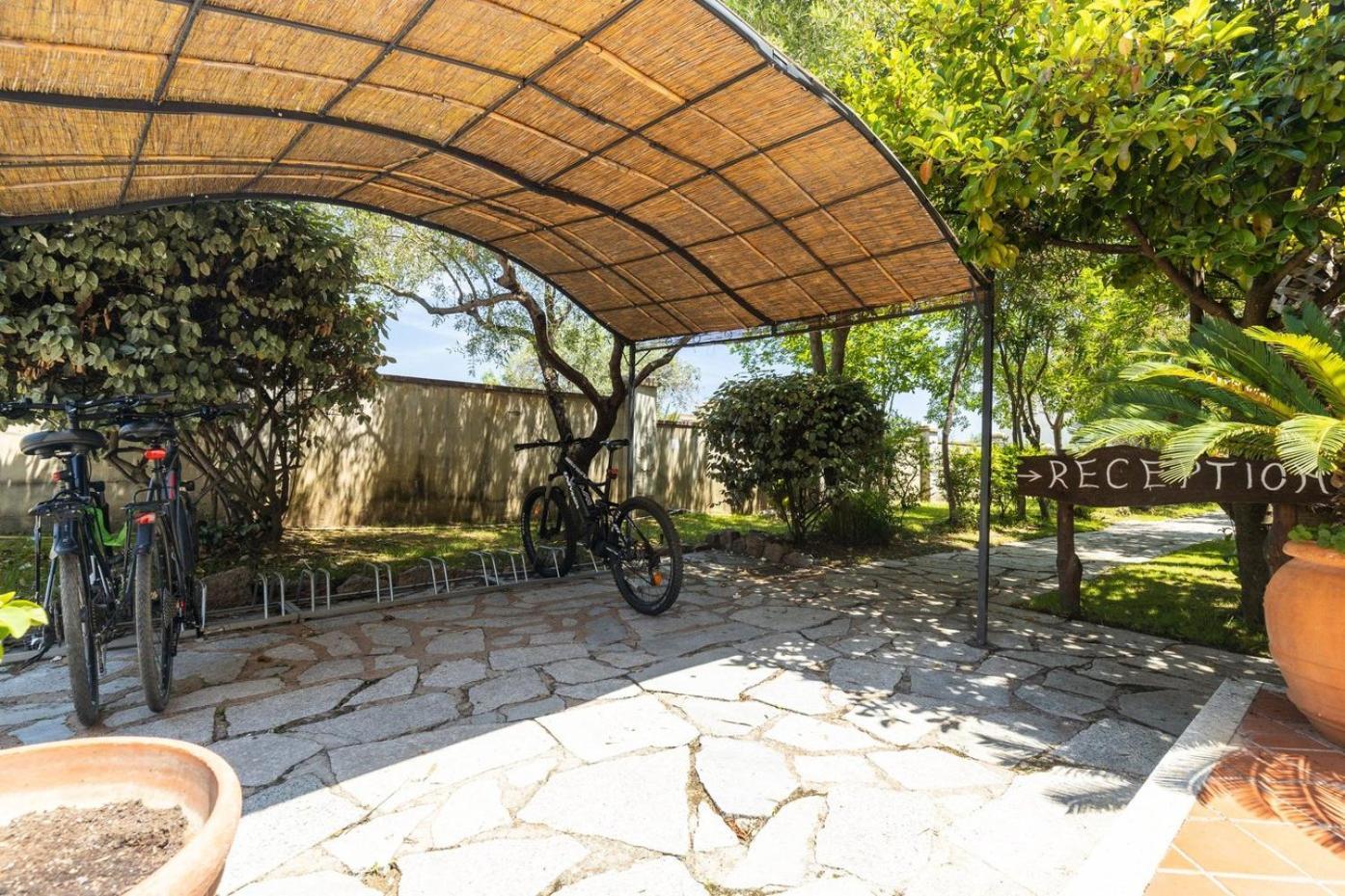 Hotel L'Ulivo ジラソーレ エクステリア 写真